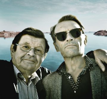 Yhteistuotanto: Helsingin Kaupunginteatteri – Hämeenlinnan Teatteri –
Kuopion kaupunginteatteri – Logomo – Riihimäen Teatteri
Kuvassa: Heikki Kinnunen ja Ilkka Heiskanen -
Kuva © Sakari Kirjavainen