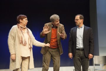 Helsingin Kaupunginteatteri - 
Mieletön metodi - 
Kuvassa Pia Runnakko, Nicke Lignell, ja Joachim Wigelius - 
Kuva © Henrik Schütt