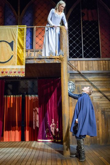 Helsingin Kaupunginteatteri – Rakastunut Shakespeare – Kuvassa Miila Virtanen ja Heikki Ranta – Kuva Tapio Vanhatalo