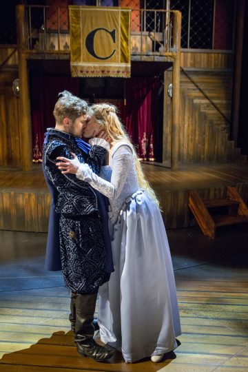 Helsingin Kaupunginteatteri – Rakastunut Shakespeare – Kuvassa Heikki Ranta ja Miila Virtanen – Kuva Tapio Vanhatalo