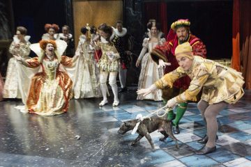 Helsingin Kaupunginteatteri – Rakastunut Shakespeare – Kuvassa Helena Haaranen, Risto Kaskilahti, KIrsi Karlenius, Petrus Kähkönen, Unto Nuora ja Heppu – Kuva Tapio Vanhatalo