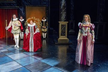 Helsingin Kaupunginteatteri – Rakastunut Shakespeare – Kuvassa Risto Kaskilahti, Juha Jokela, Helena Haaranen, Kai Lähdesmäki ja Miila Virtanen – Kuva Tapio Vanhatalo