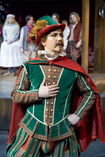 Helsingin Kaupunginteatteri – Rakastunut Shakespeare – Kuvassa Petrus Kähkönen – Kuva Tapio Vanhatalo