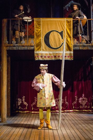 Helsingin Kaupunginteatteri – Rakastunut Shakespeare – Kuvassa Inka Tiitinen, Matti Rasila ja Kaisa Torkkel – Kuva Tapio Vanhatalo