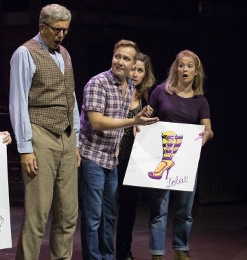 Helsingin Kaupunginteatteri – Kinky Boots – Kuvassa Joachim Wigelius, Petrus Kähkönen, Laura Alajääski, Inka Tiitinen – Kuva © Mirka Kleemola