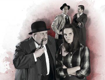 Helsingin Kaupunginteatteri – Kaasua, komisario Palmu! – Kuvassa Kari Väänänen, Sara Paasikoski, Petrus Kähkönen, Heikki Ranta – Kuva © Tapio Vanhatalo