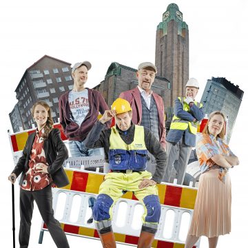 Helsingin Kaupunginteatteri – Mikko Räsäsen tulevaisuus – Kuvassa Vappu Nalbantoglu, Martti Suosalo, Lumi Aunio, takana Paavo Kääriäinen, Rauno Ahonen ja Jari Pehkonen – Kuva Otto-Ville Väätäinen