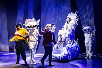 Helsingin Kaupunginteatteri - Lumikuningatar/Shed - Kuvaaja: Robert Seger