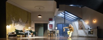 Helsingin Kaupunginteatteri – 2:22 A Ghost Story – Kuvassa Lauri Tilkanen, Sanna-June Hyde – Kuva Tuomo Manninen