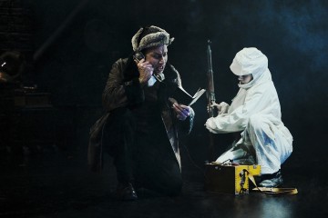 Helsingin Kaupunginteatteri - Lilla Teatern - Skymning 41 - På bilden Elmer Bäck - Foto Kasper Dalkarl